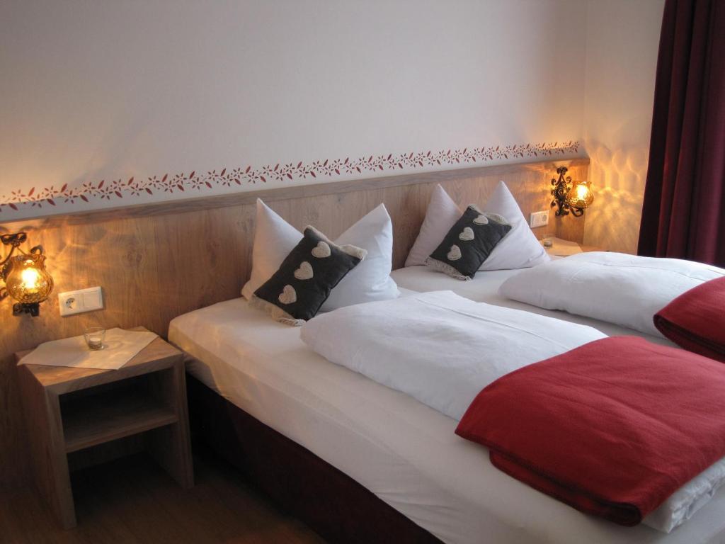 Hotel Zur Schonen Aussicht Ubersee Phòng bức ảnh
