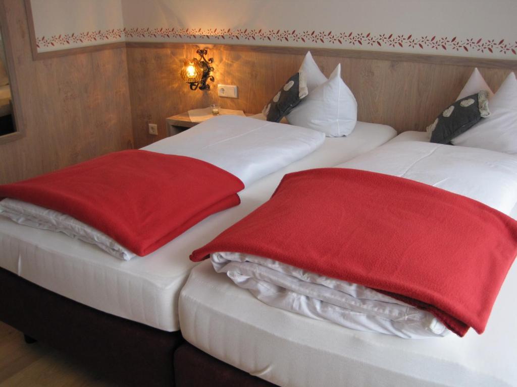 Hotel Zur Schonen Aussicht Ubersee Phòng bức ảnh