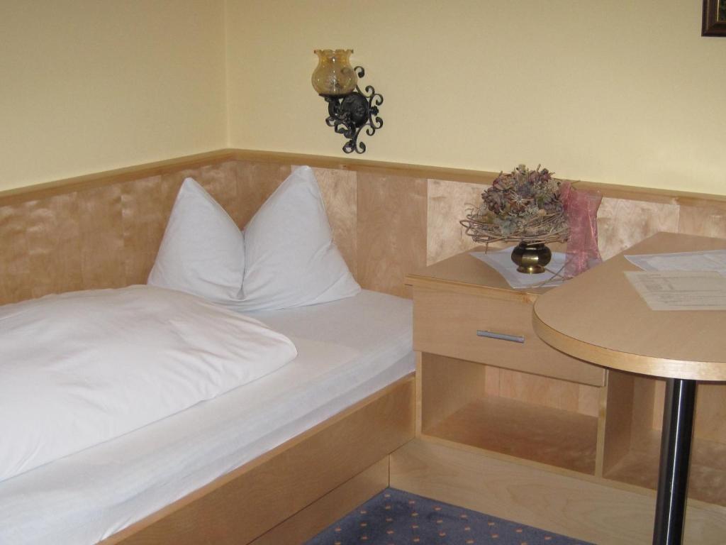 Hotel Zur Schonen Aussicht Ubersee Phòng bức ảnh